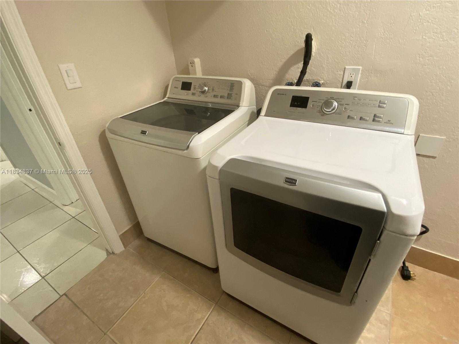 Small Image of 21134 NORTH WEST 39TH AVE, Miami Gardens Number 20