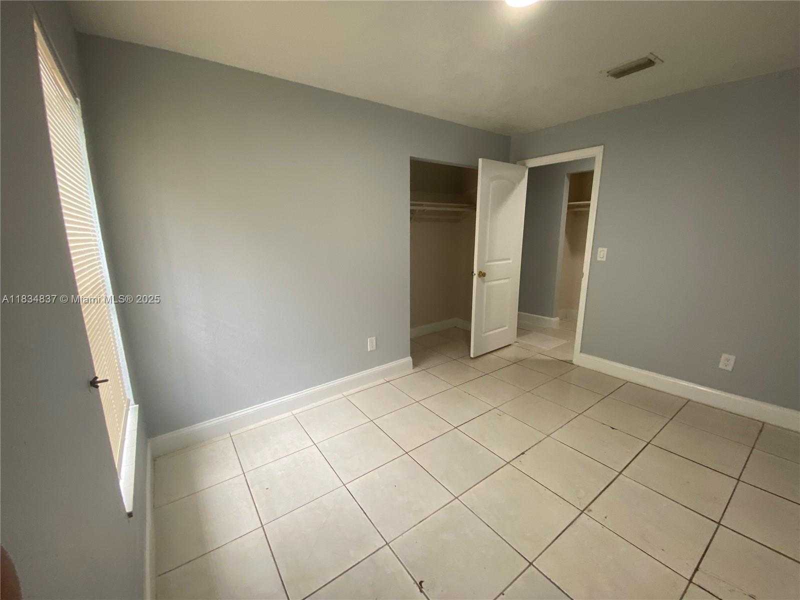 Small Image of 21134 NORTH WEST 39TH AVE, Miami Gardens Number 9