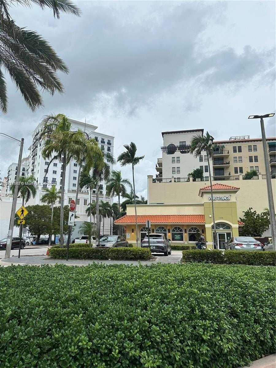 Small Image of 124 MENDOZA AVE #1A, Coral Gables Number 13