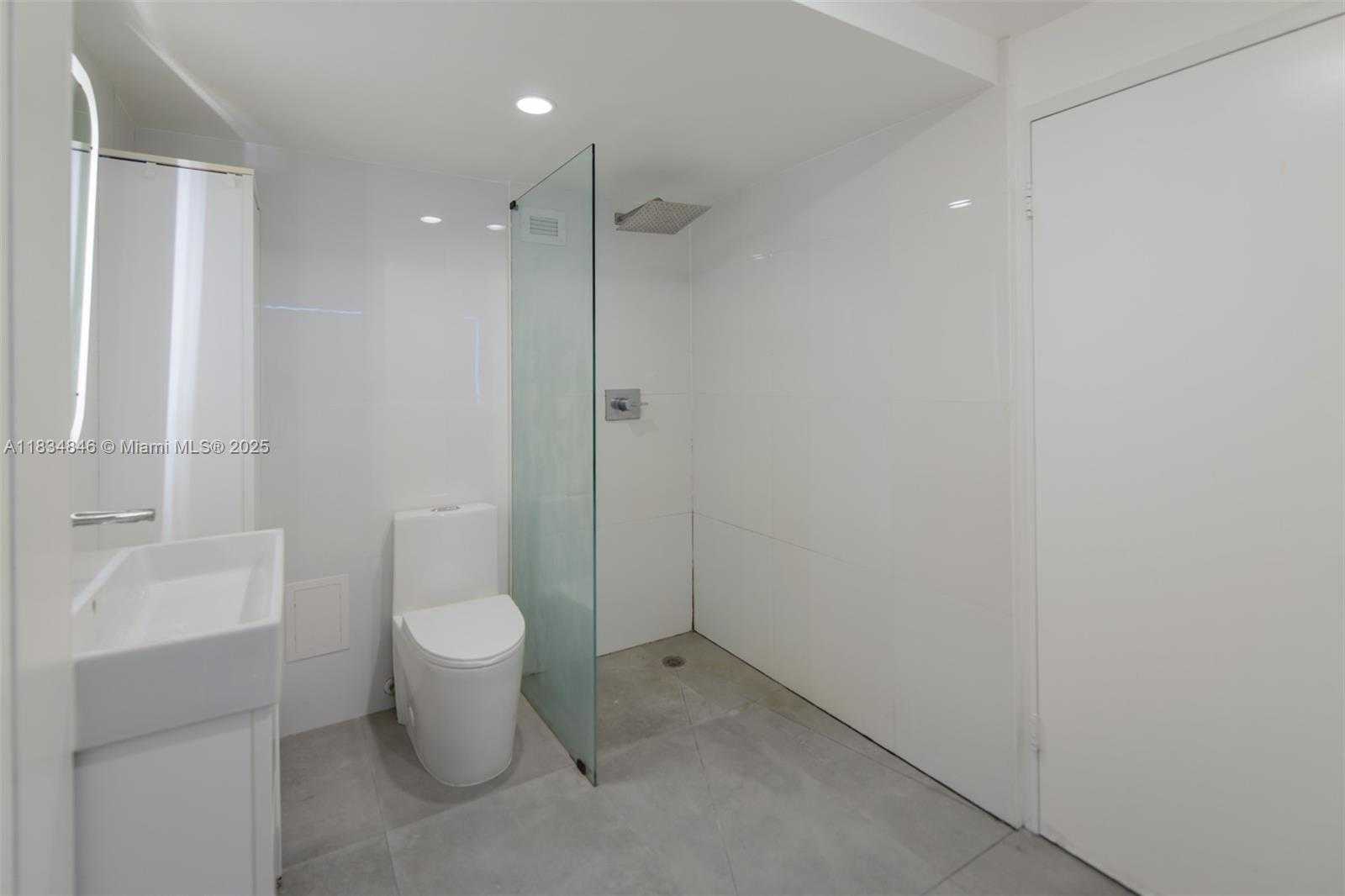 Small Image of 100 LINCOLN RD #1448, Miami Beach Number 27