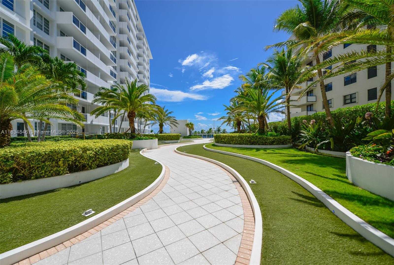 Small Image of 100 LINCOLN RD #1448, Miami Beach Number 33