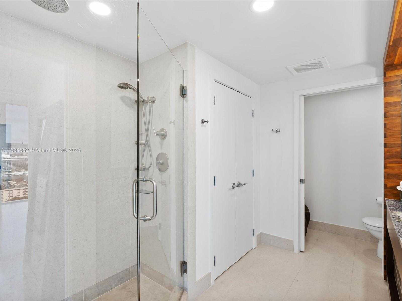 Small Image of 6899 COLLINS AVE #1704, Miami Beach Number 25