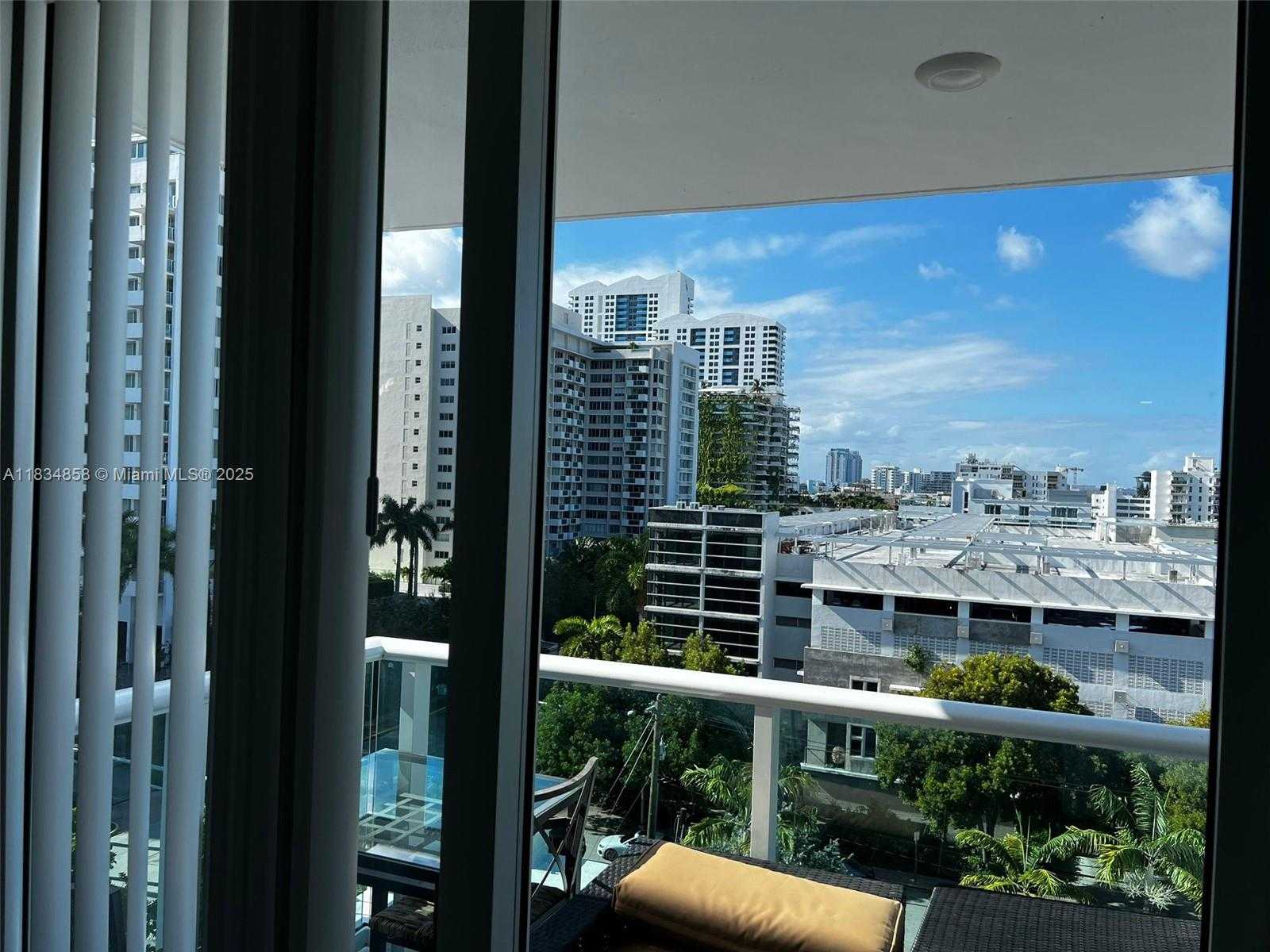 Small Image of 1035 WEST AVE #803, Miami Beach Number 10