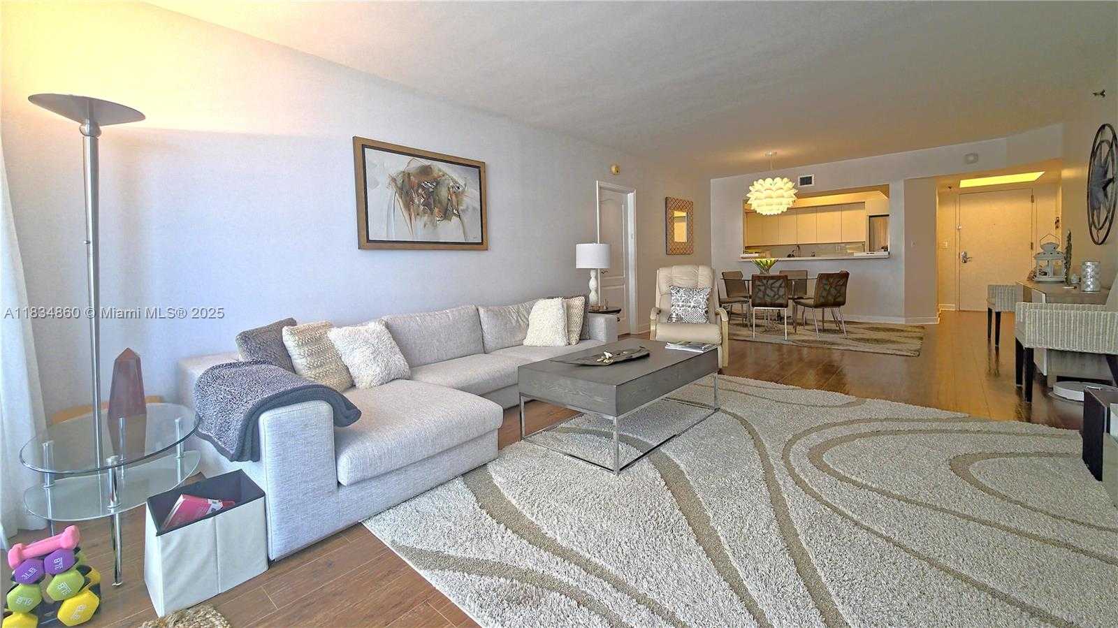 Small Image of Surfside Number 5