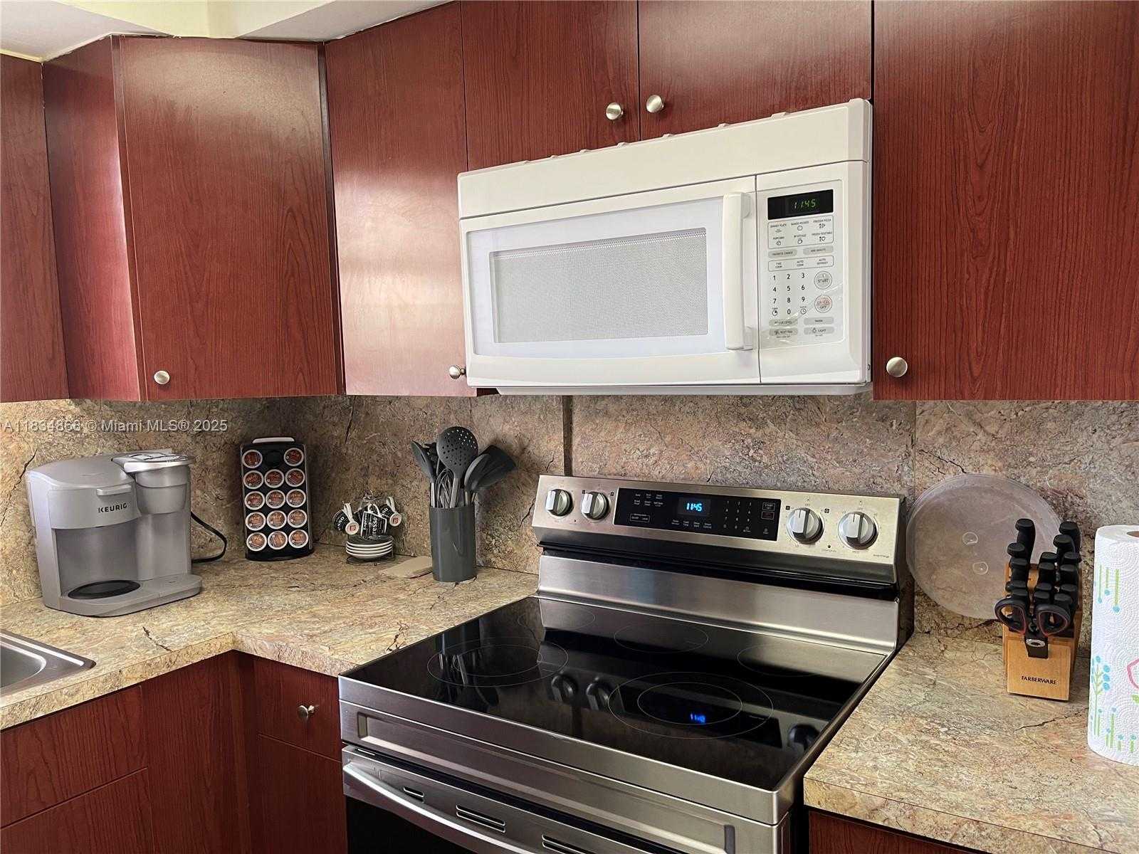 Small Image of 7328 SOUTH WEST 82ND ST #B113, Miami Number 6