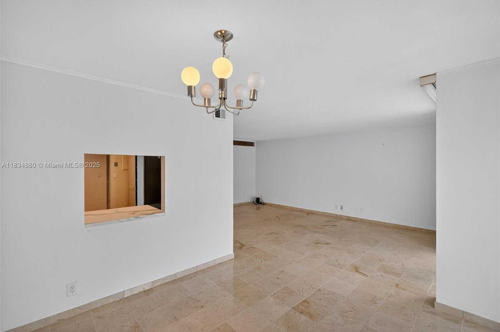 Small Image of 2401 COLLINS AVE #1703, Miami Beach Number 13