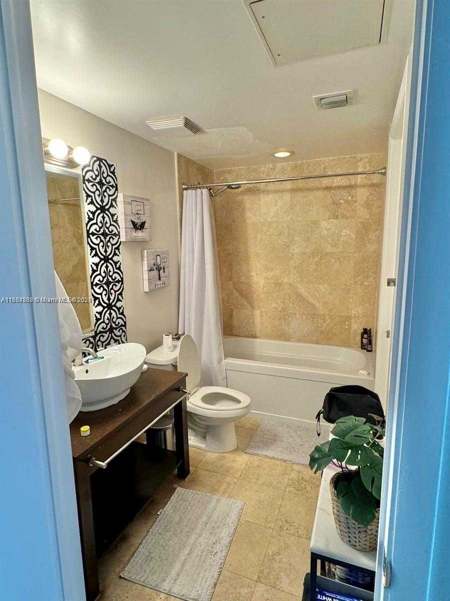 Small Image of 350 SOUTH MIAMI AVE #3010, Miami Number 12