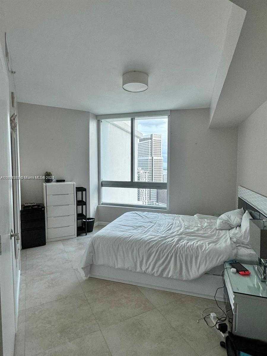 Small Image of 350 SOUTH MIAMI AVE #3010, Miami Number 13