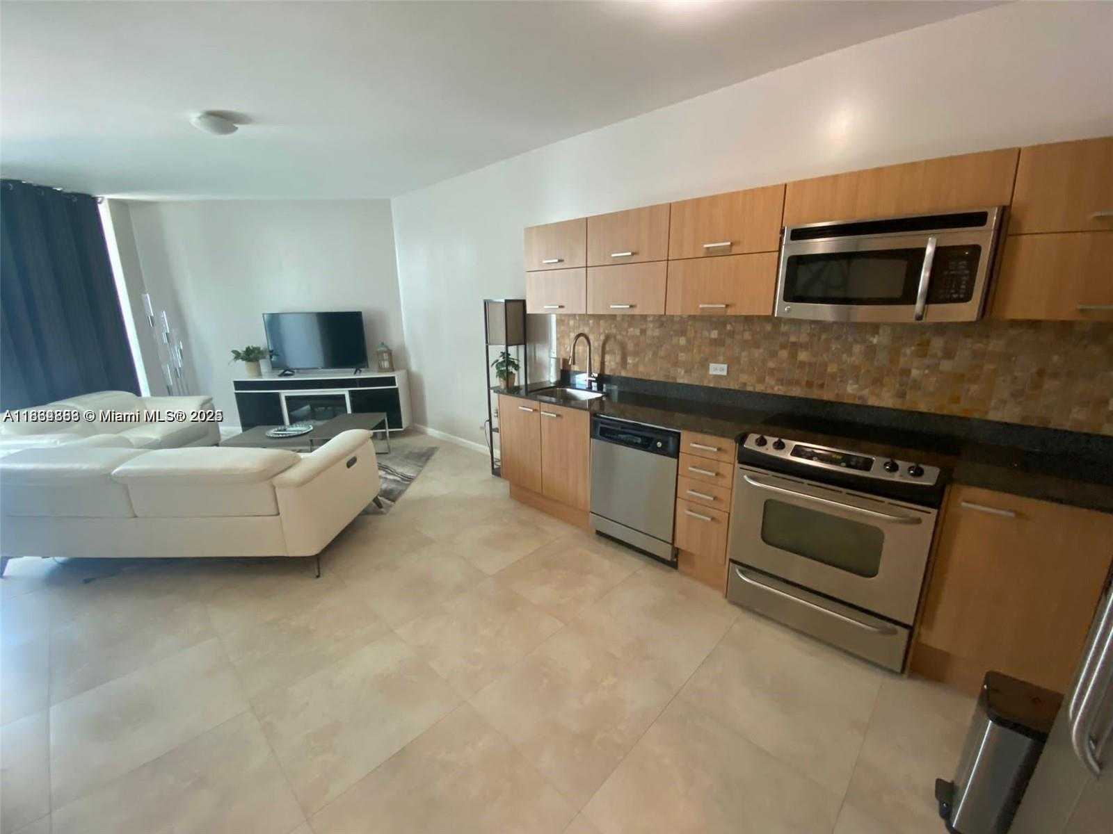 Small Image of 350 SOUTH MIAMI AVE #3010, Miami Number 3