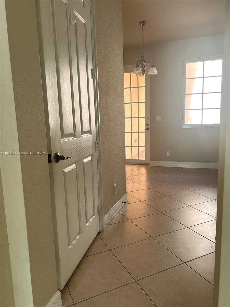 Small Image of 131 ENNIS LN, Jupiter Number 4