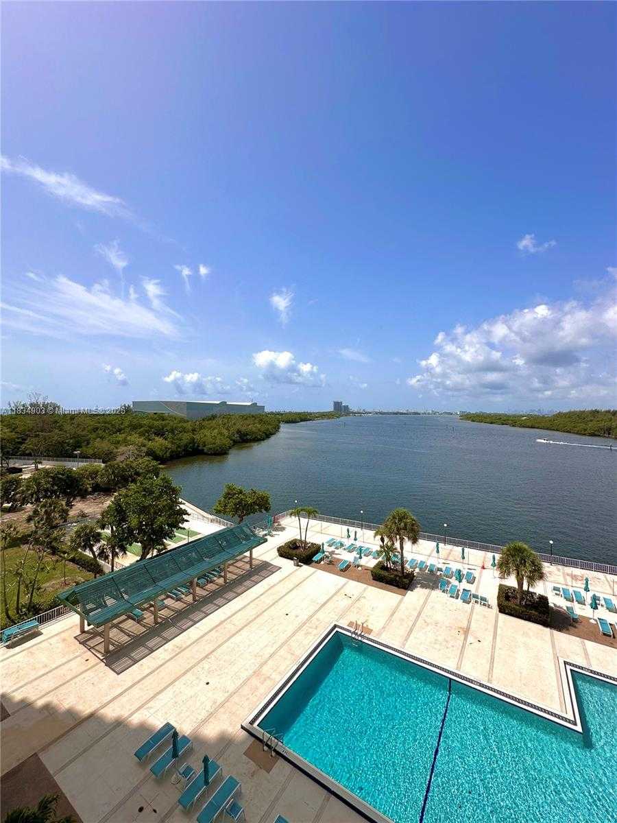 Small Image of 300 BAYVIEW DR #610, Sunny Isles Beach Number 13