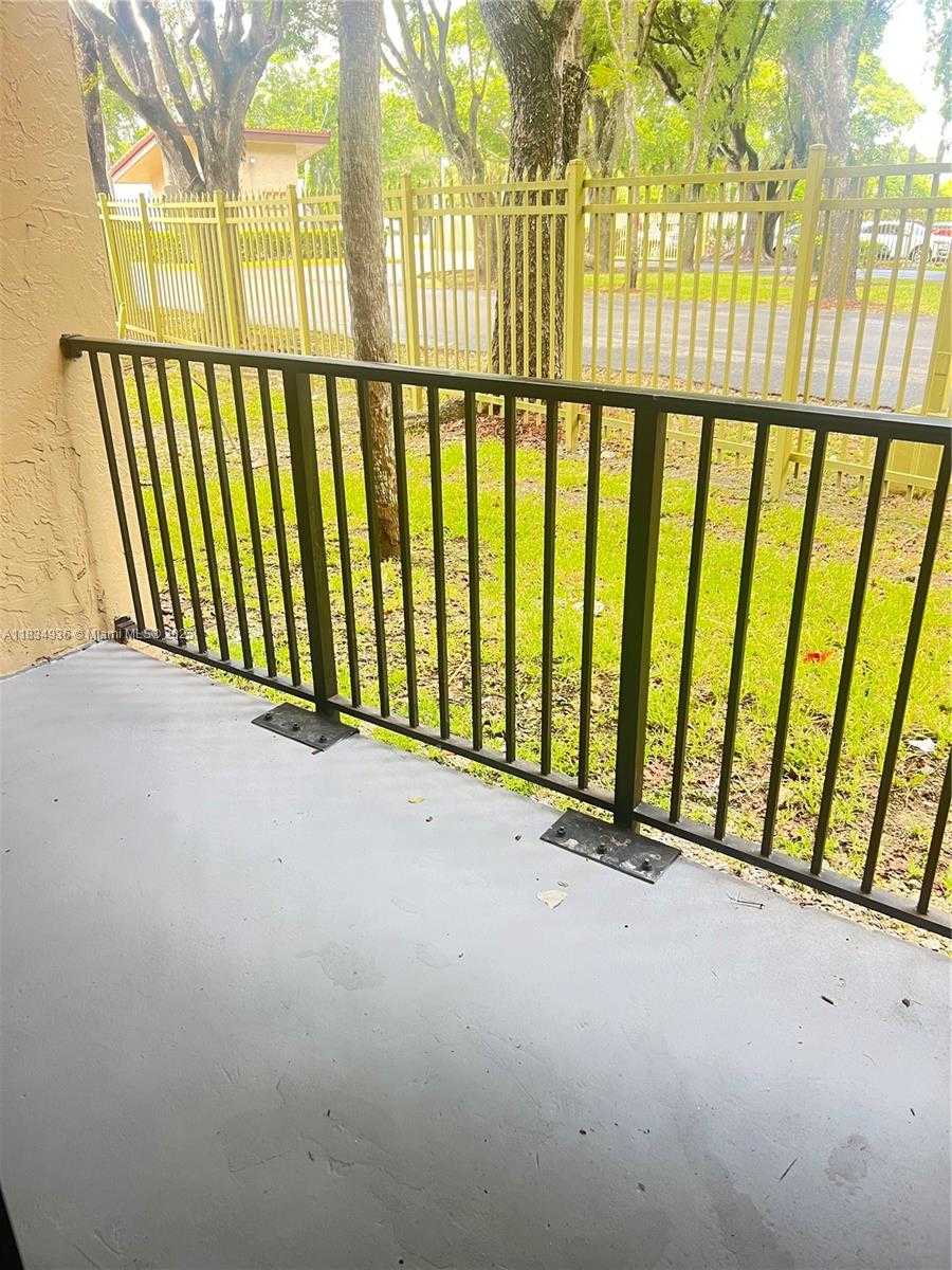 Small Image of 14311 NORTH KENDALL DR #105A, Miami Number 14