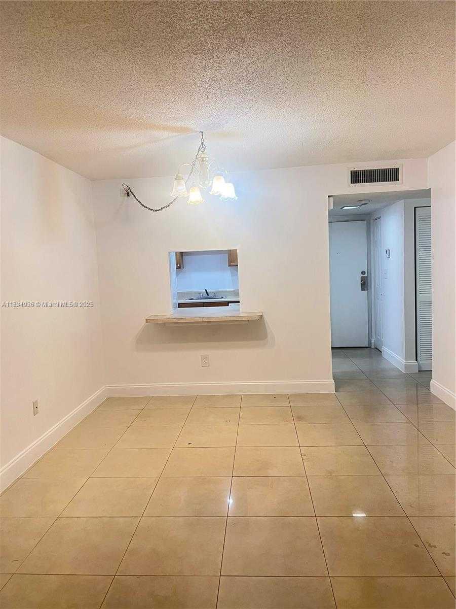 Small Image of 14311 NORTH KENDALL DR #105A, Miami Number 7