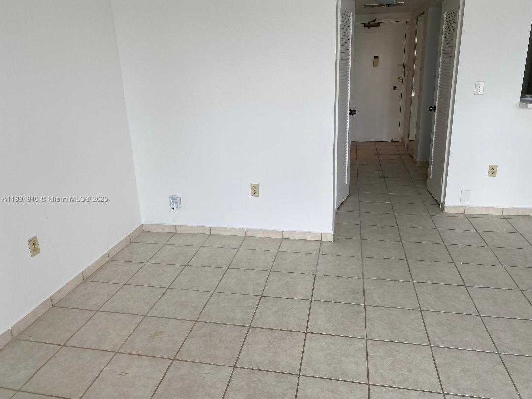 Small Image of 1965 SOUTH OCEAN DR #10L, Hallandale Beach Number 13