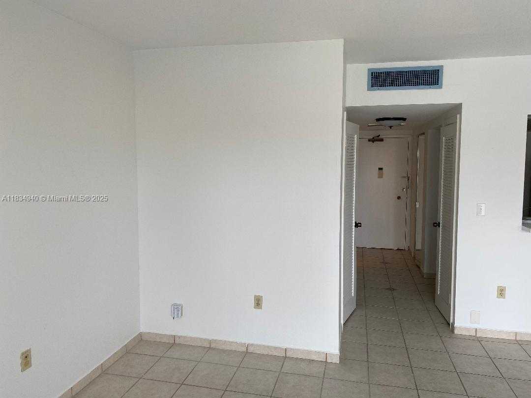 Small Image of 1965 SOUTH OCEAN DR #10L, Hallandale Beach Number 14