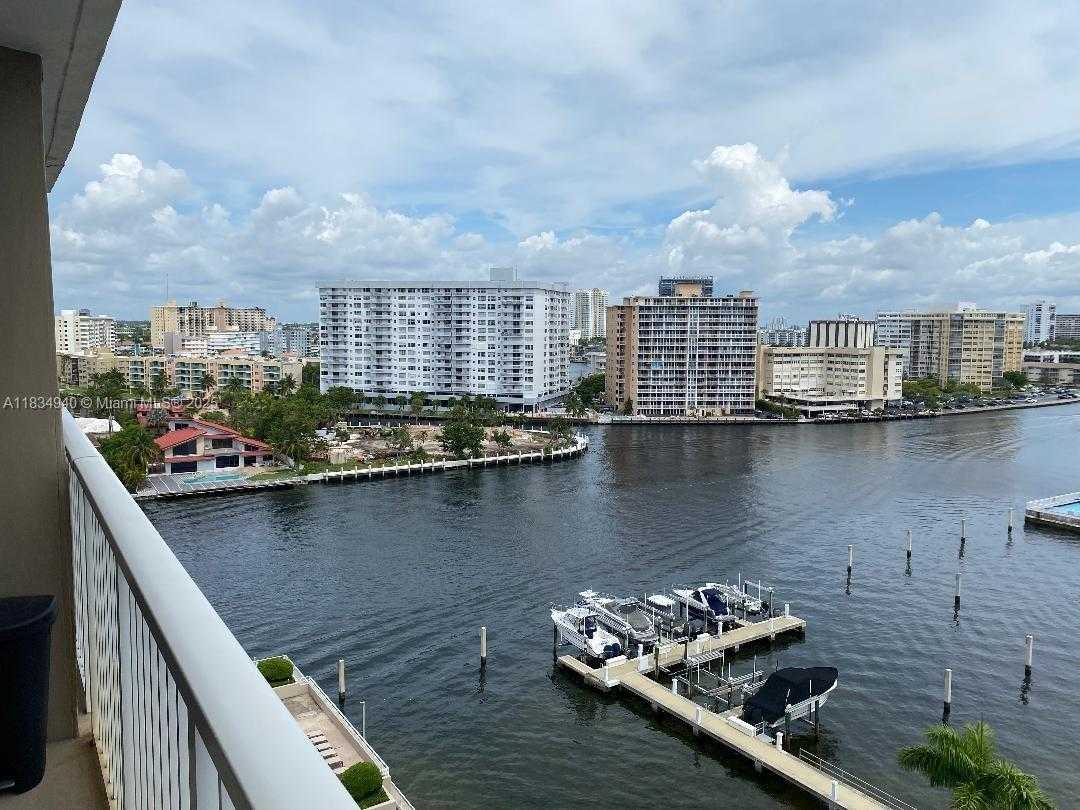 Small Image of 1965 SOUTH OCEAN DR #10L, Hallandale Beach Number 3