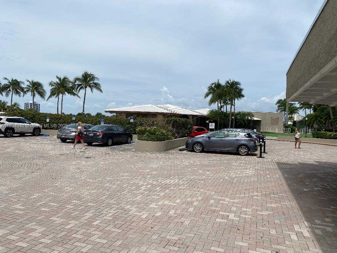 Small Image of 1965 SOUTH OCEAN DR #10L, Hallandale Beach Number 7