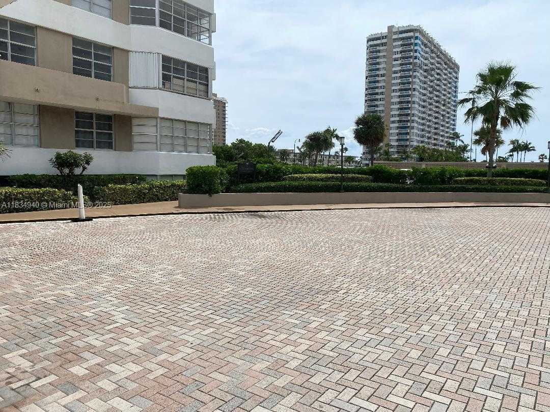 Small Image of 1965 SOUTH OCEAN DR #10L, Hallandale Beach Number 8