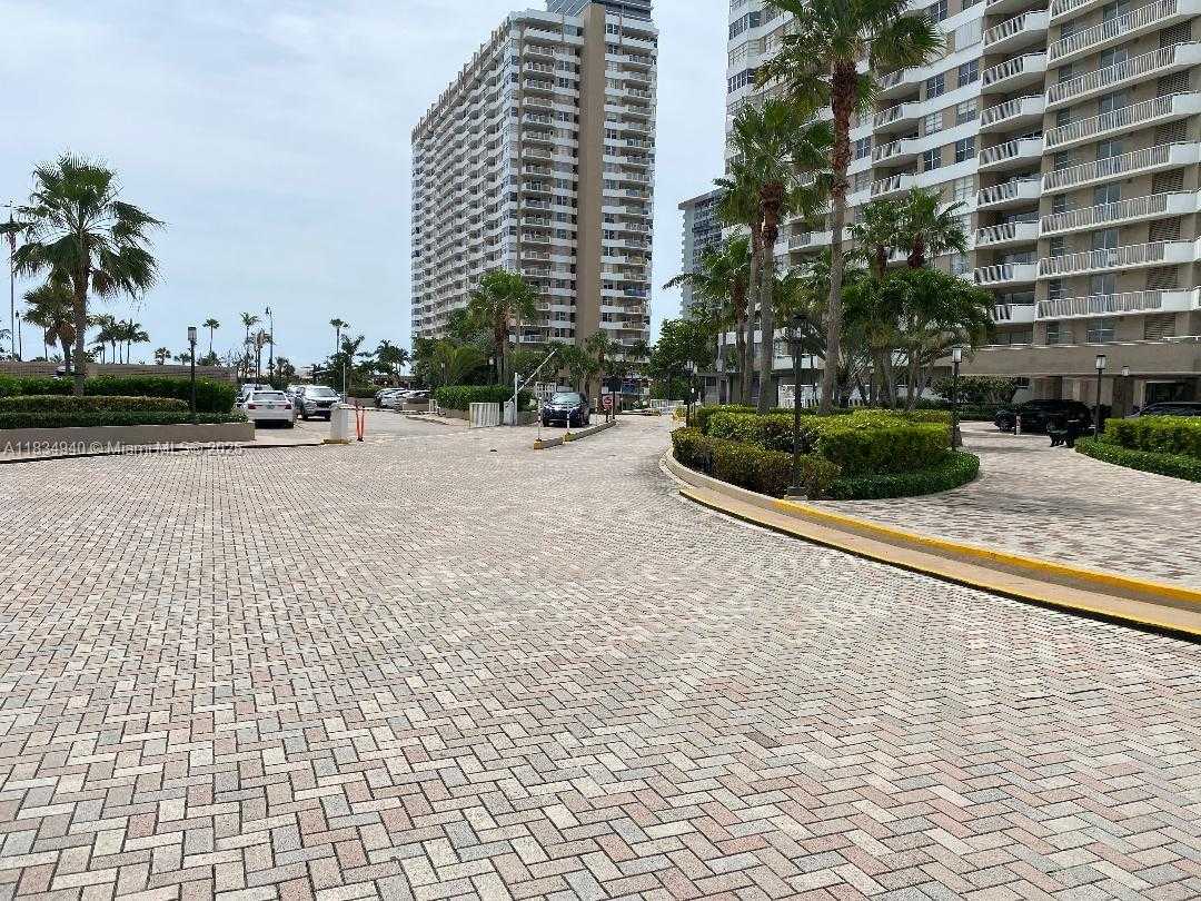 Small Image of 1965 SOUTH OCEAN DR #10L, Hallandale Beach Number 9