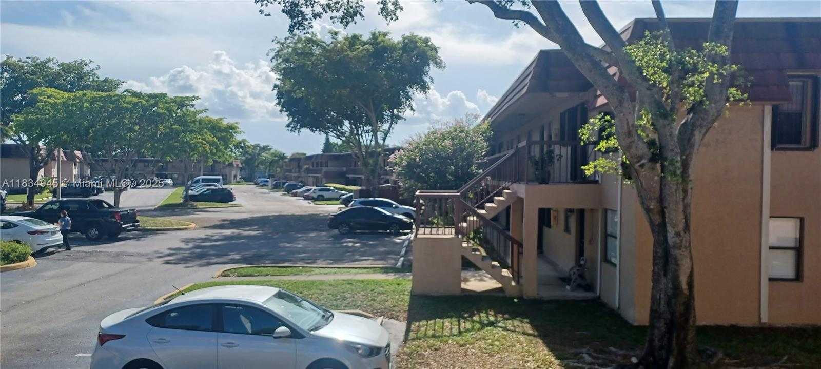 Small Image of 14871 SOUTH WEST 104TH ST #7-201, Miami Number 25