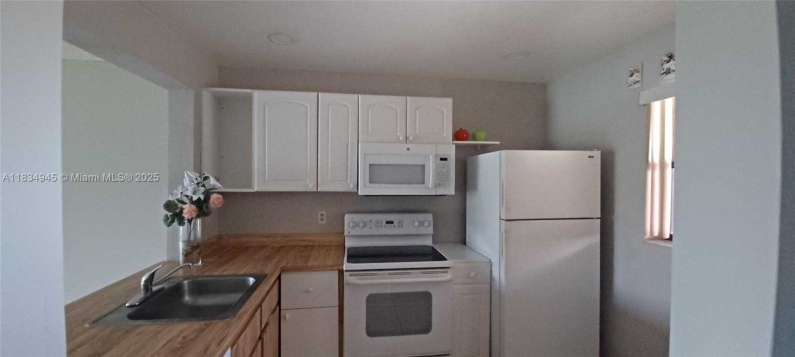 Small Image of 14871 SOUTH WEST 104TH ST #7-201, Miami Number 5