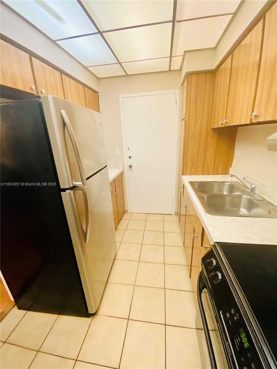 Small Image of 1408 SOUTH EAST BRICKELL BAY DR #216, Miami Number 11