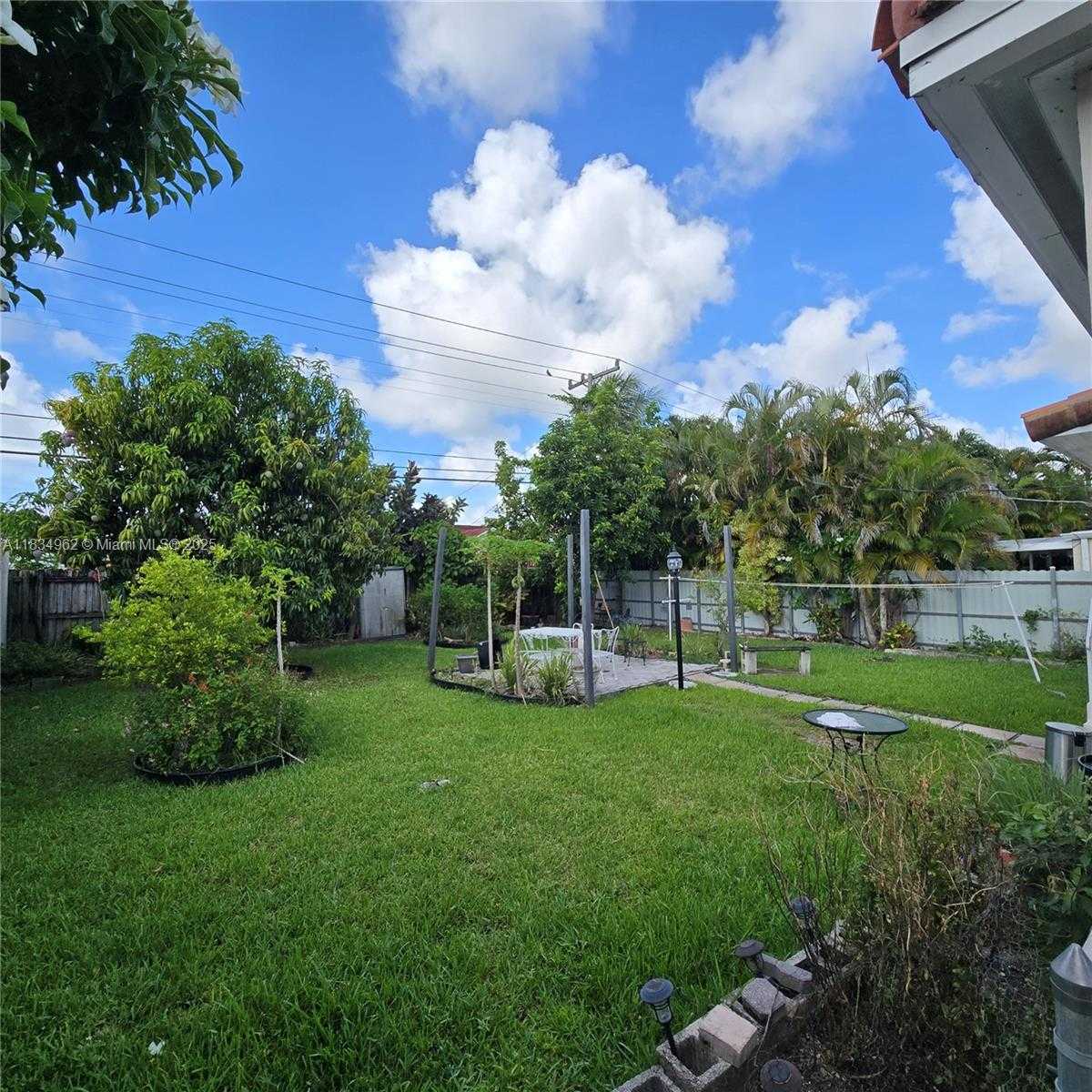 Small Image of 6428 SOUTH WEST 39TH ST, Miami Number 15