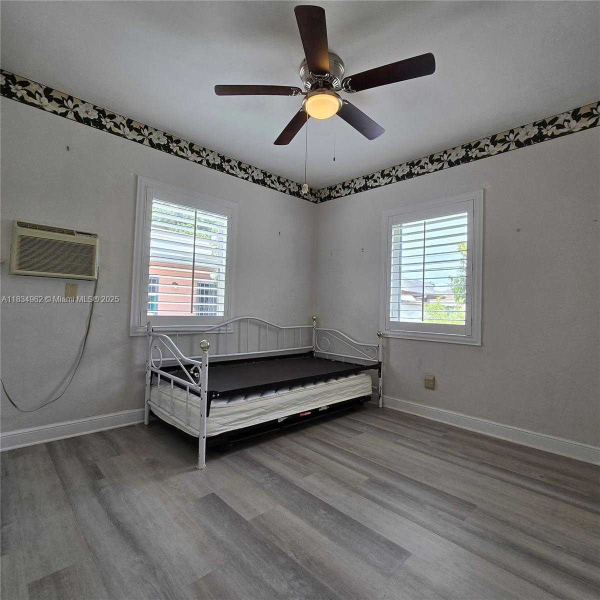 Small Image of 6428 SOUTH WEST 39TH ST, Miami Number 9