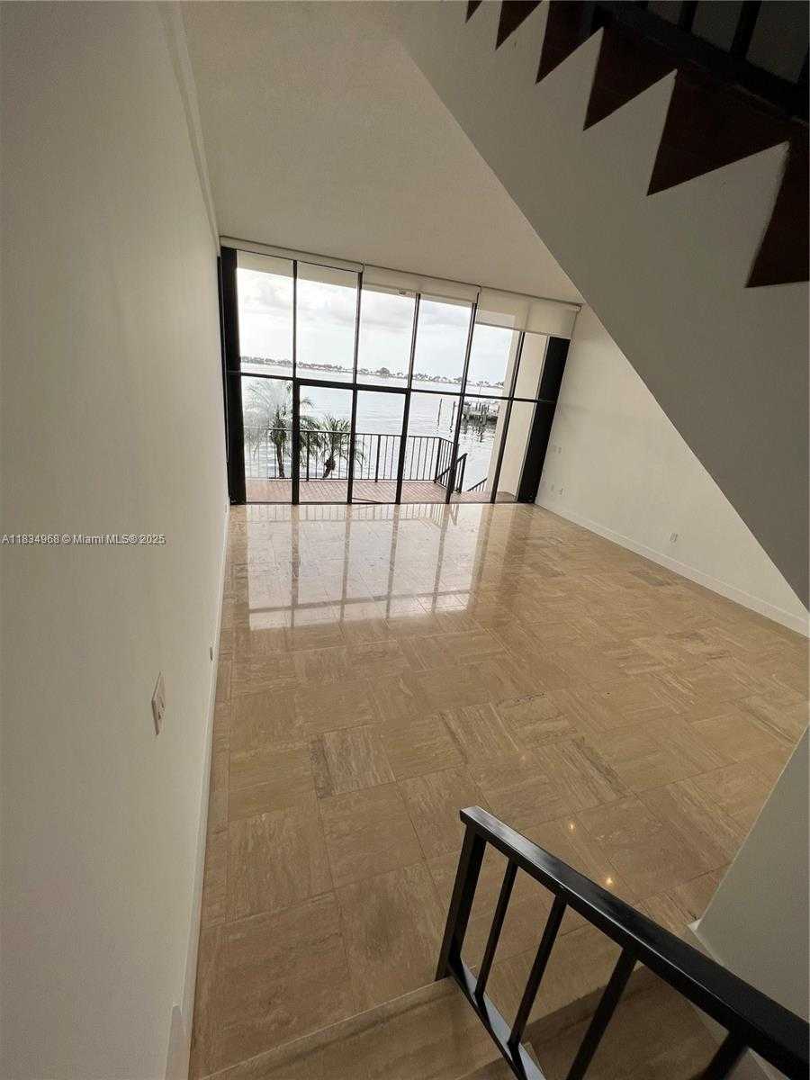 Small Image of 1915 BRICKELL AVE #TH16, Miami Number 8
