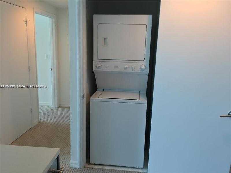 Small Image of 55 SOUTH EAST 6TH ST #3006, Miami Number 4