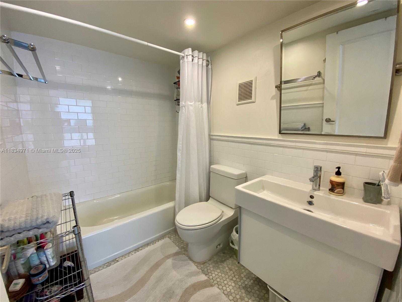 Small Image of 2410 BRICKELL AVE #107C, Miami Number 14