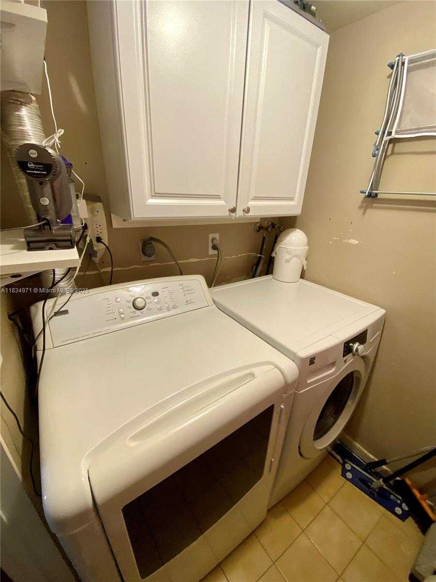 Small Image of 2410 BRICKELL AVE #107C, Miami Number 15
