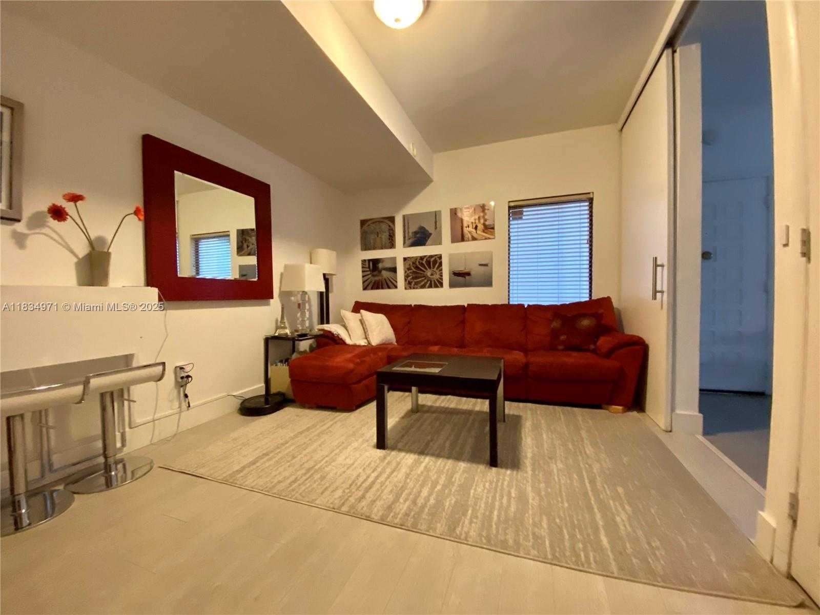Small Image of 2410 BRICKELL AVE #107C, Miami Number 4