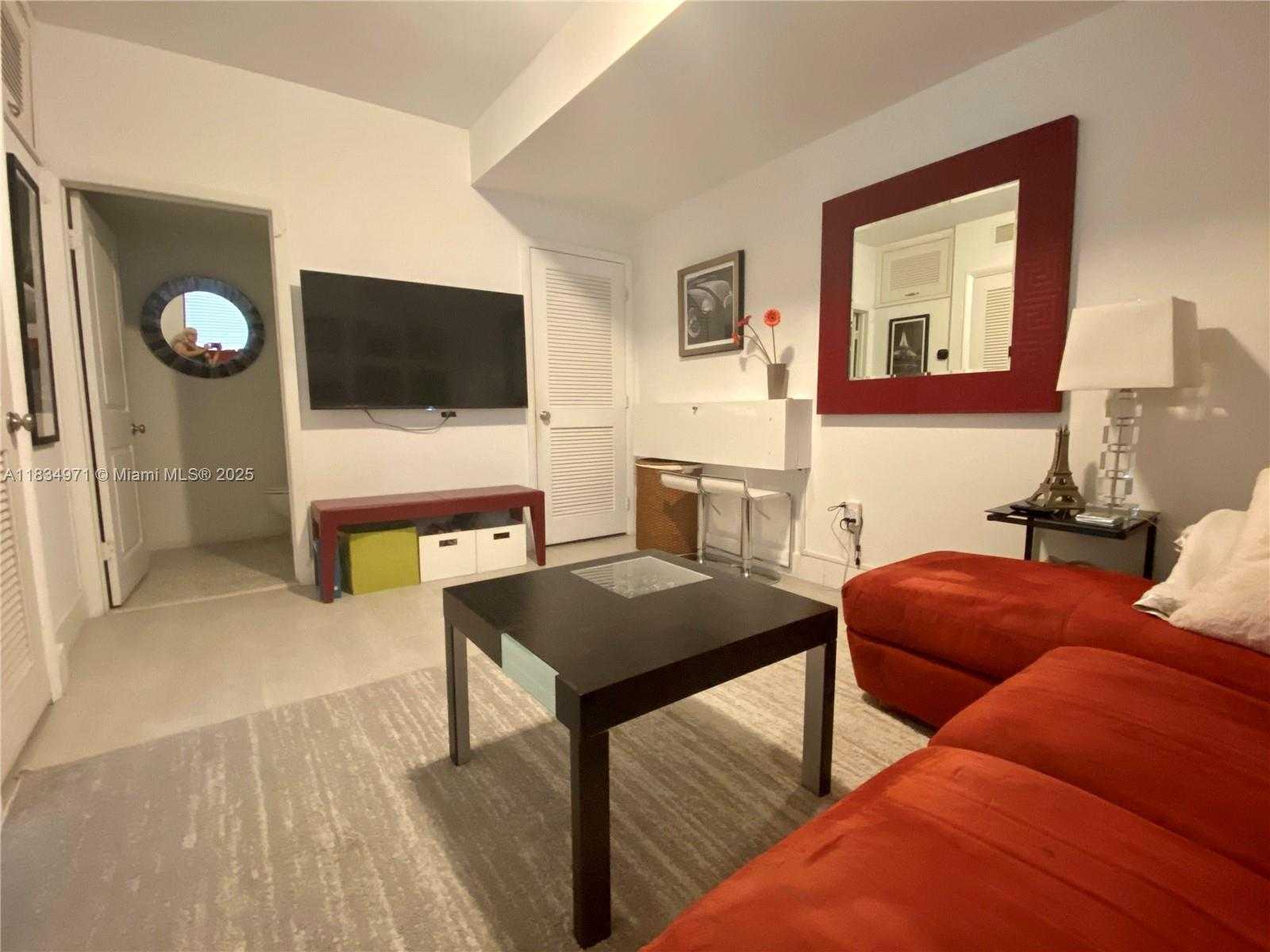 Small Image of 2410 BRICKELL AVE #107C, Miami Number 5