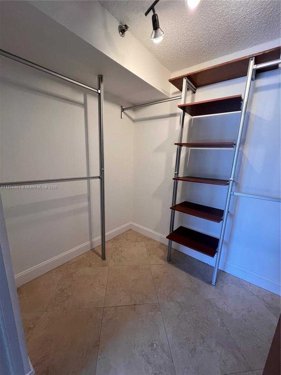 Small Image of 17600 NORTH BAY RD #N304, Sunny Isles Beach Number 16