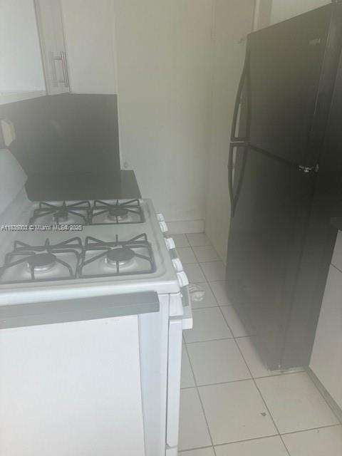 Small Image of 1139 MARSEILLE DR #2, Miami Beach Number 4