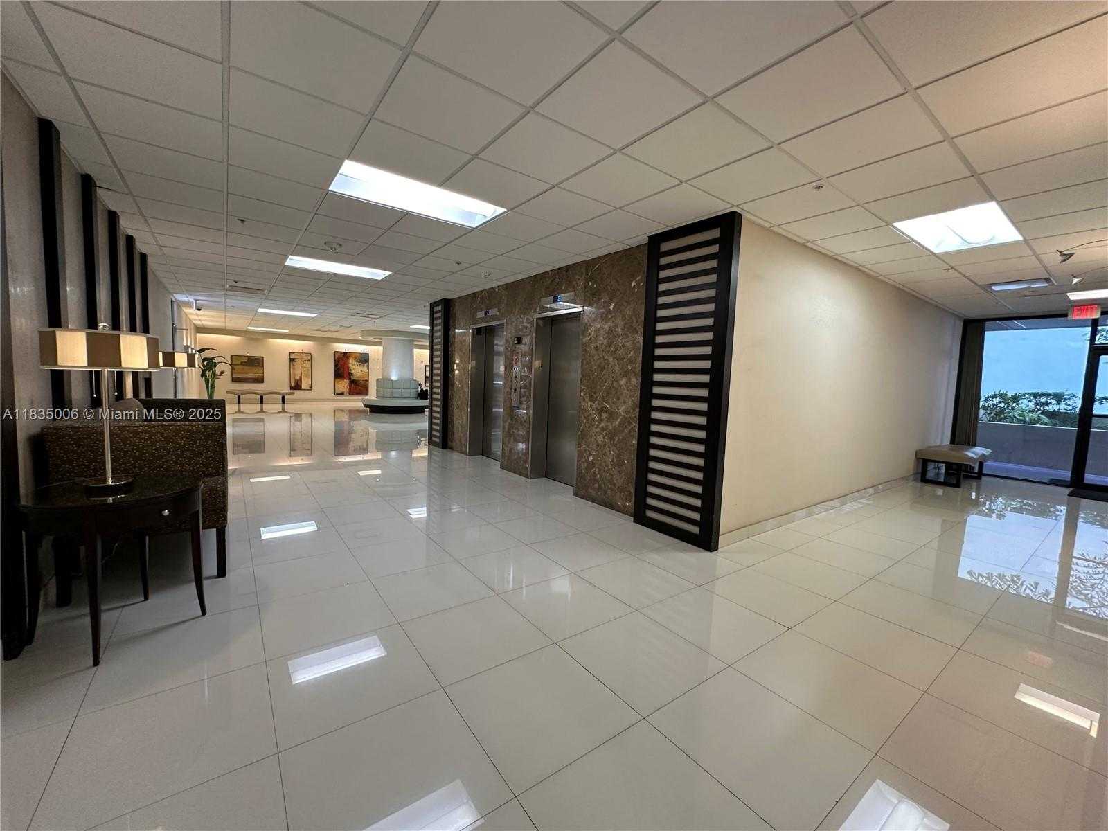 Small Image of 1621 COLLINS AVE #210, Miami Beach Number 24