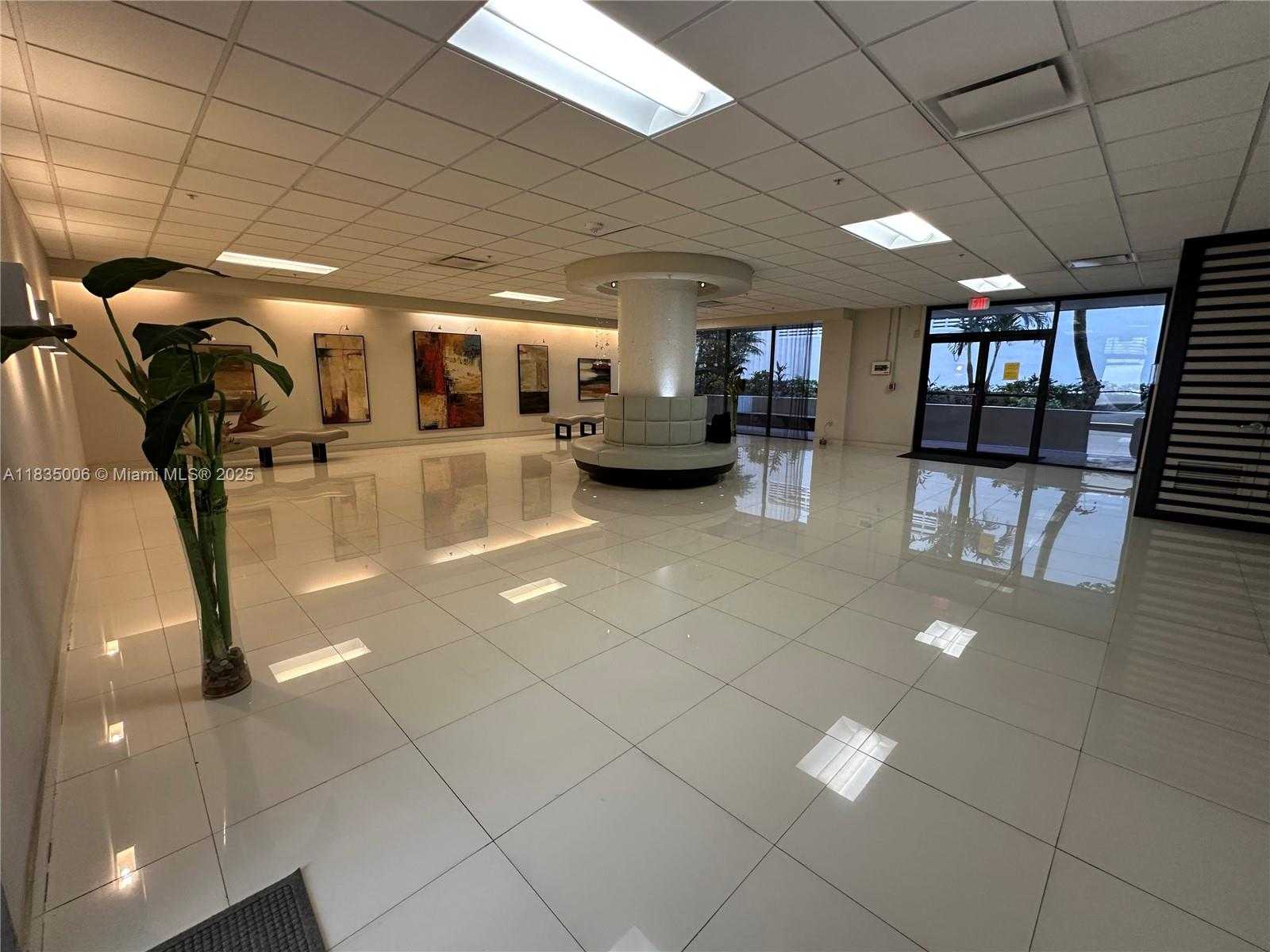 Small Image of 1621 COLLINS AVE #210, Miami Beach Number 26