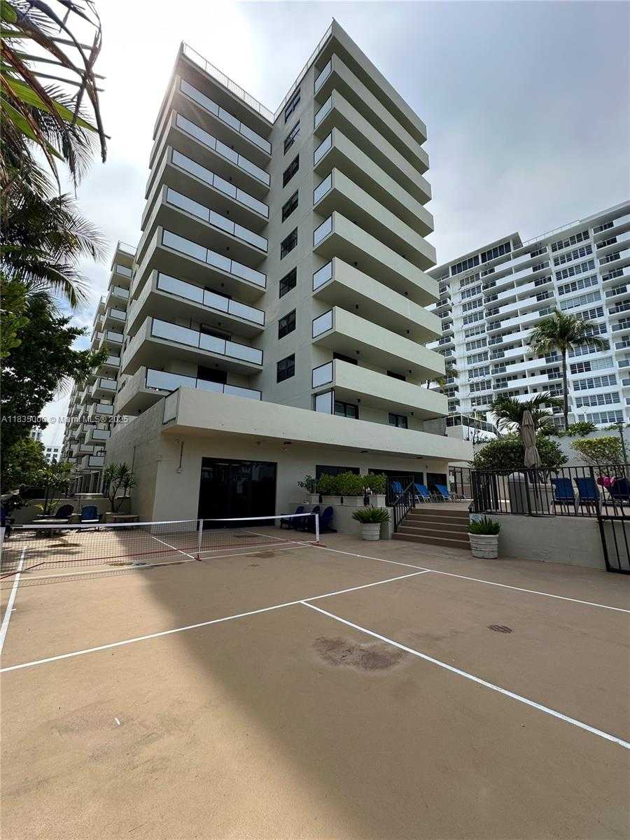 Small Image of 1621 COLLINS AVE #210, Miami Beach Number 31