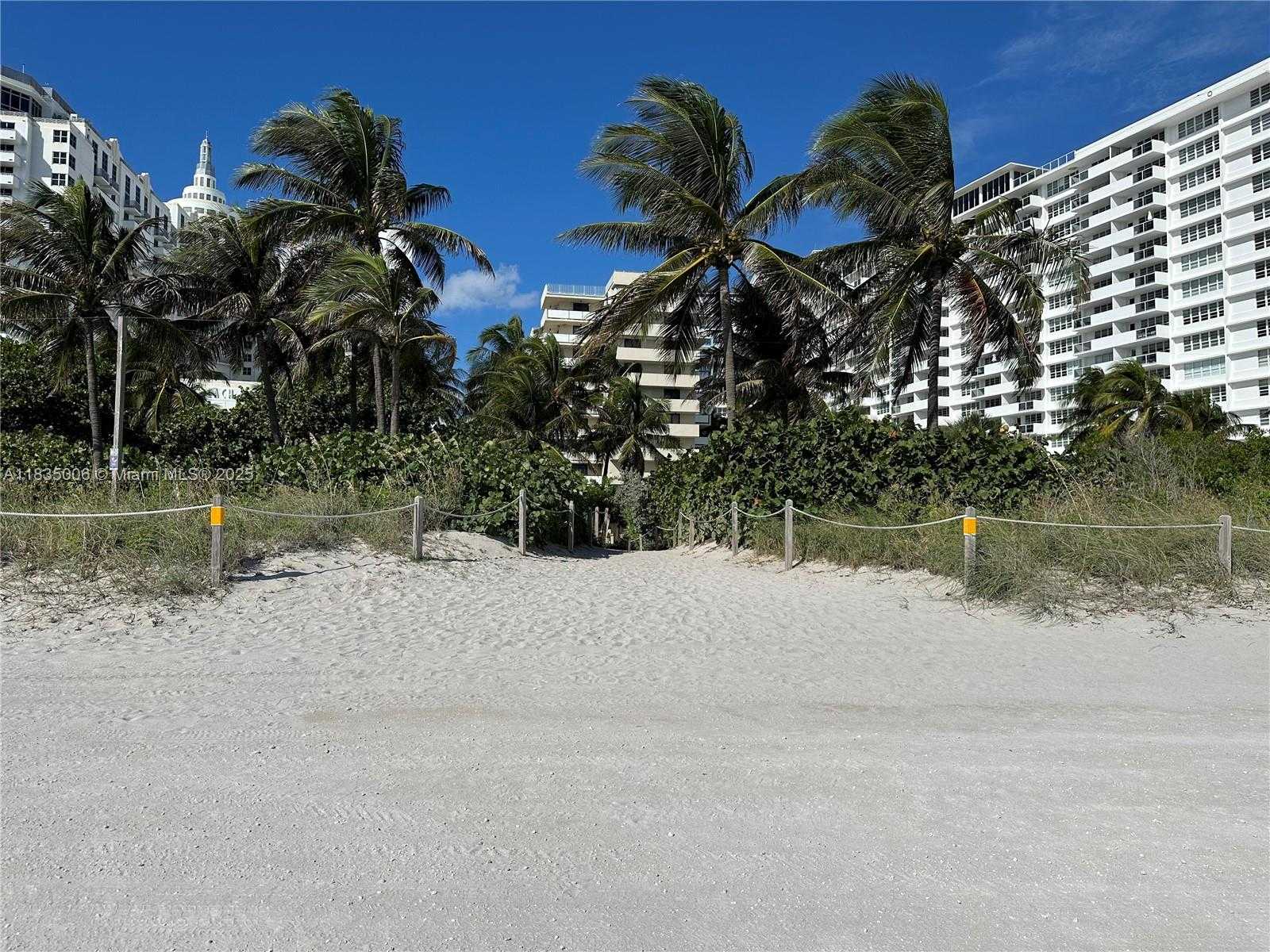 Small Image of 1621 COLLINS AVE #210, Miami Beach Number 42