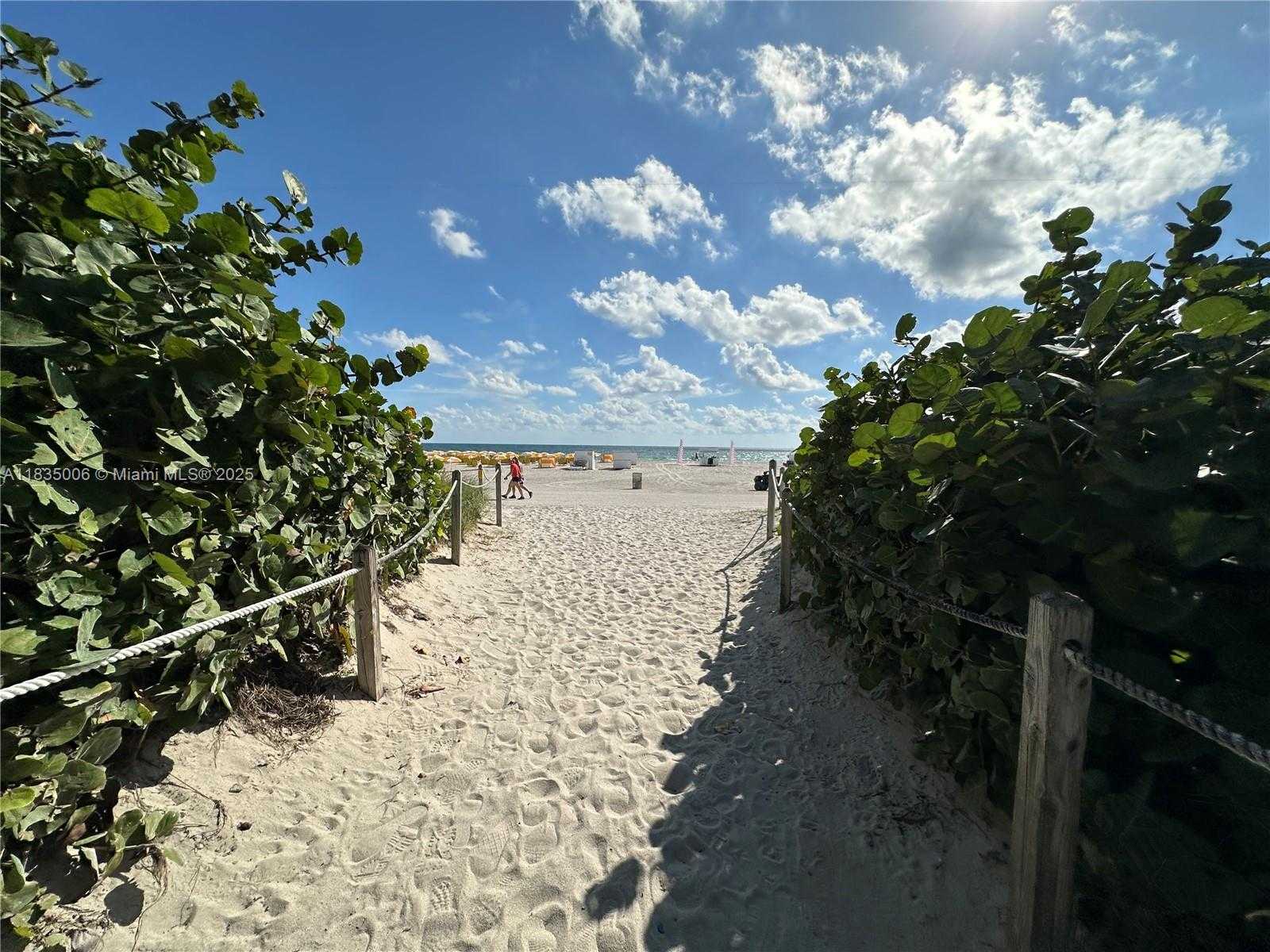 Small Image of 1621 COLLINS AVE #210, Miami Beach Number 47