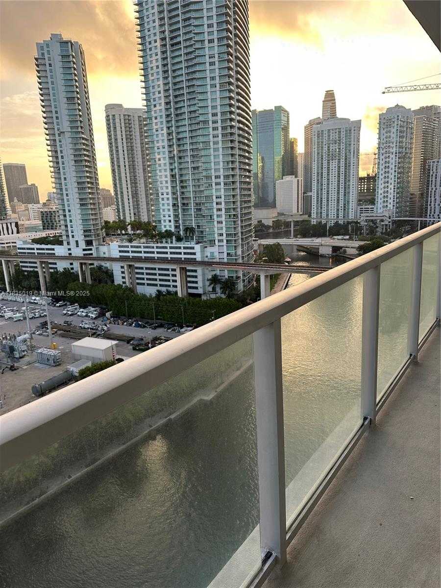 Small Image of 185 SOUTH WEST 7TH ST #1703, Miami Number 6