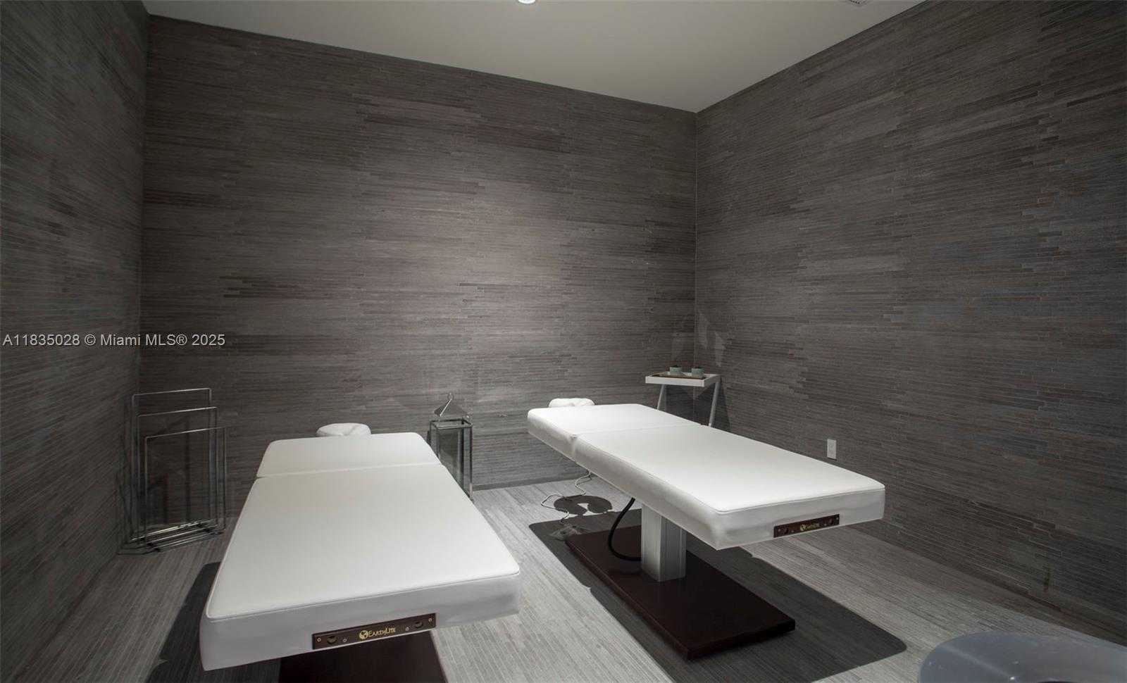 Small Image of 55 SOUTH WEST 9 #3008, Miami Number 27