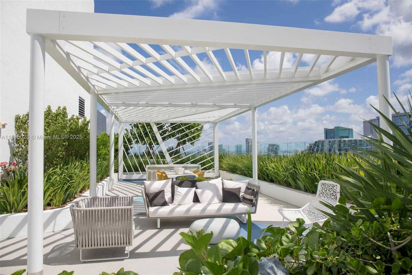 Small Image of 55 SOUTH WEST 9 #3008, Miami Number 6