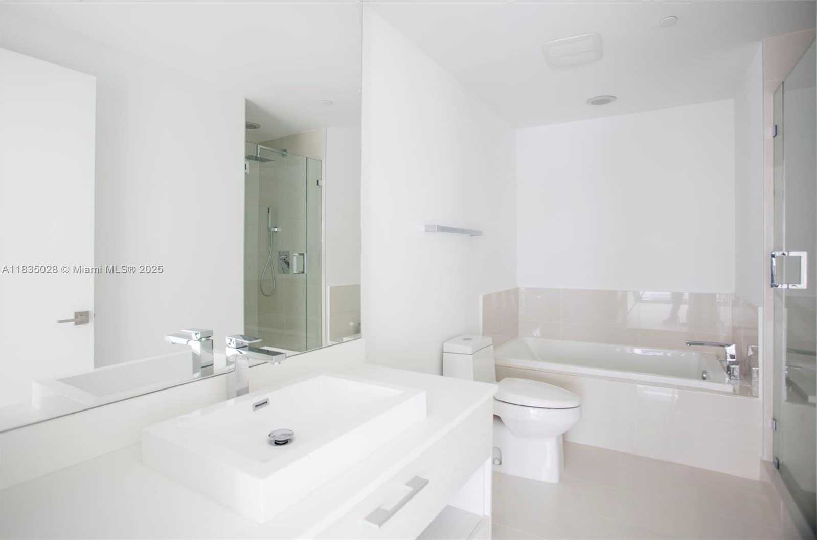 Small Image of 55 SOUTH WEST 9 #3008, Miami Number 7