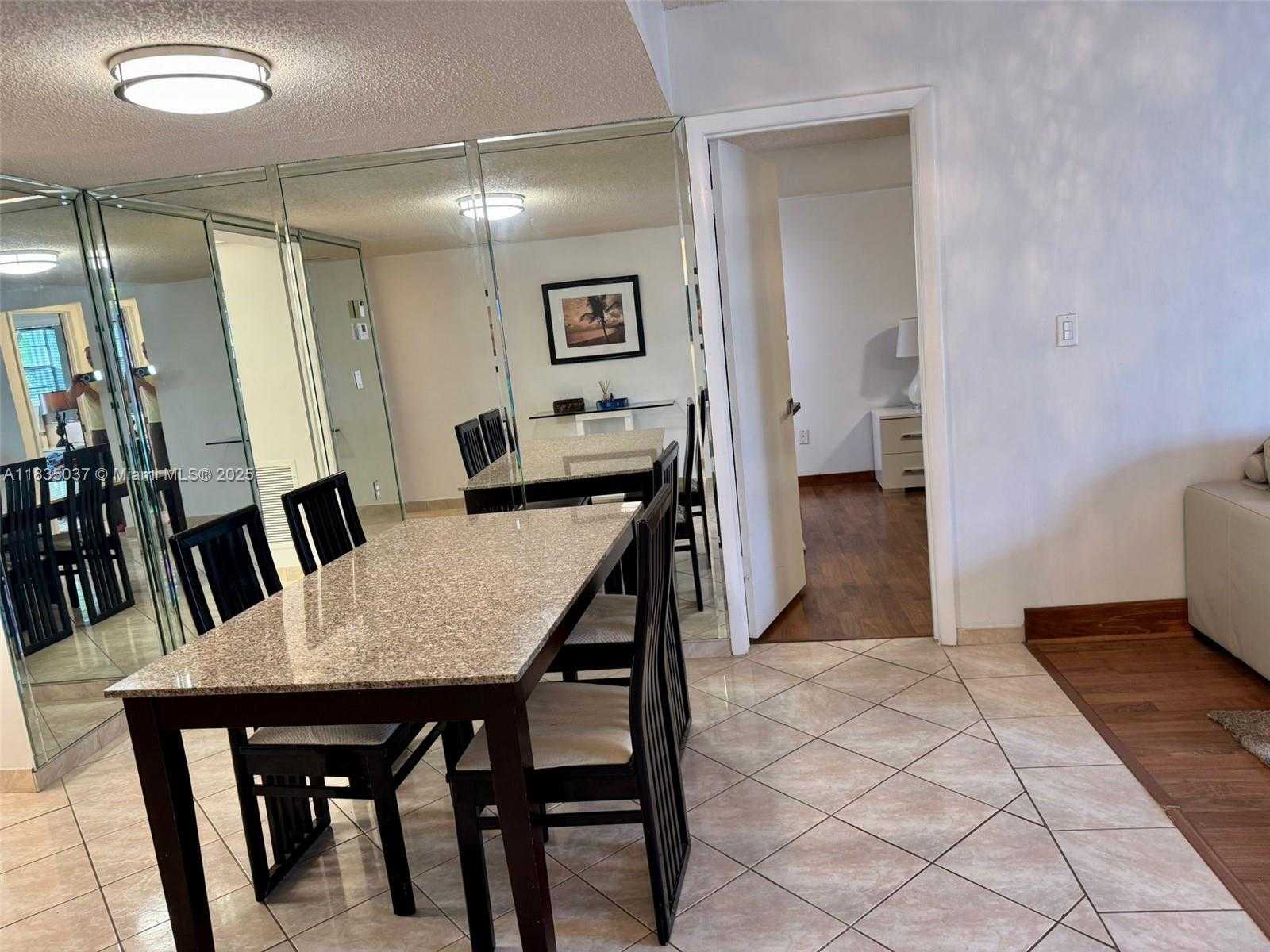 Small Image of 201 180TH DR #114, Sunny Isles Beach Number 11