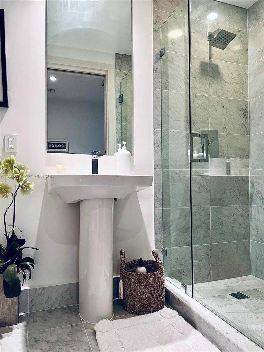 Small Image of 801 SOUTH MIAMI AVE #3608, Miami Number 29