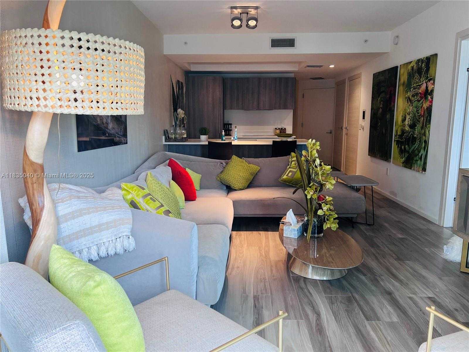 Small Image of 801 SOUTH MIAMI AVE #3608, Miami Number 4