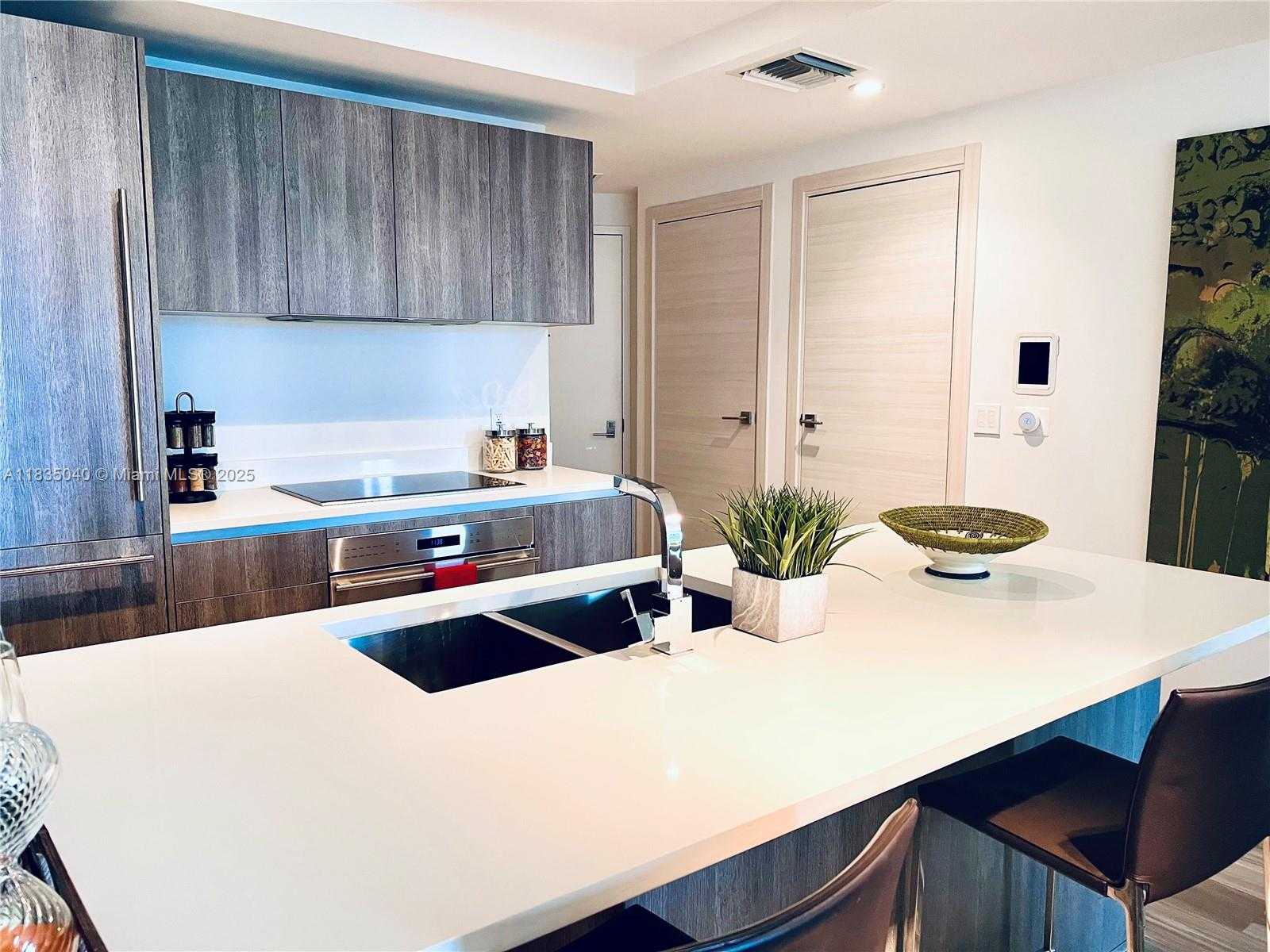 Small Image of 801 SOUTH MIAMI AVE #3608, Miami Number 7