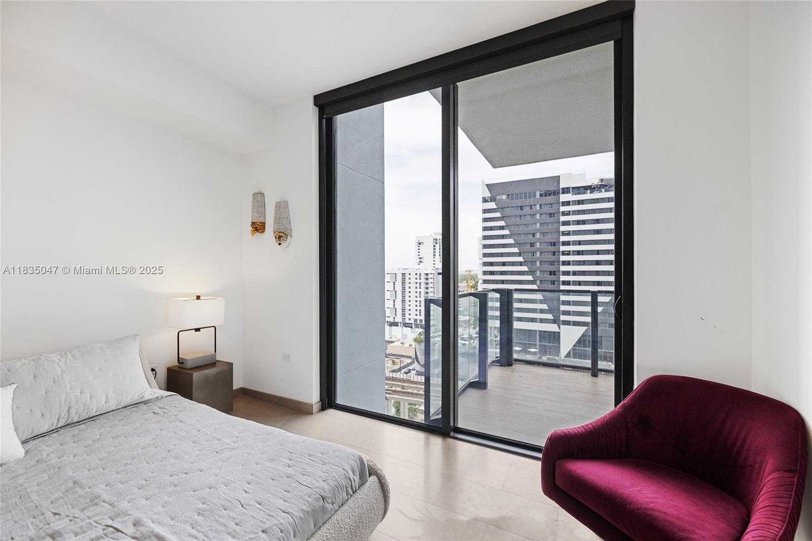 Small Image of 88 SOUTH WEST 7TH ST #1010, Miami Number 12